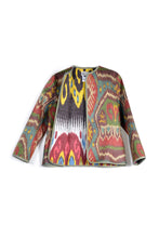 Load image into Gallery viewer, Quilted Reversible Short Ikat Jacket